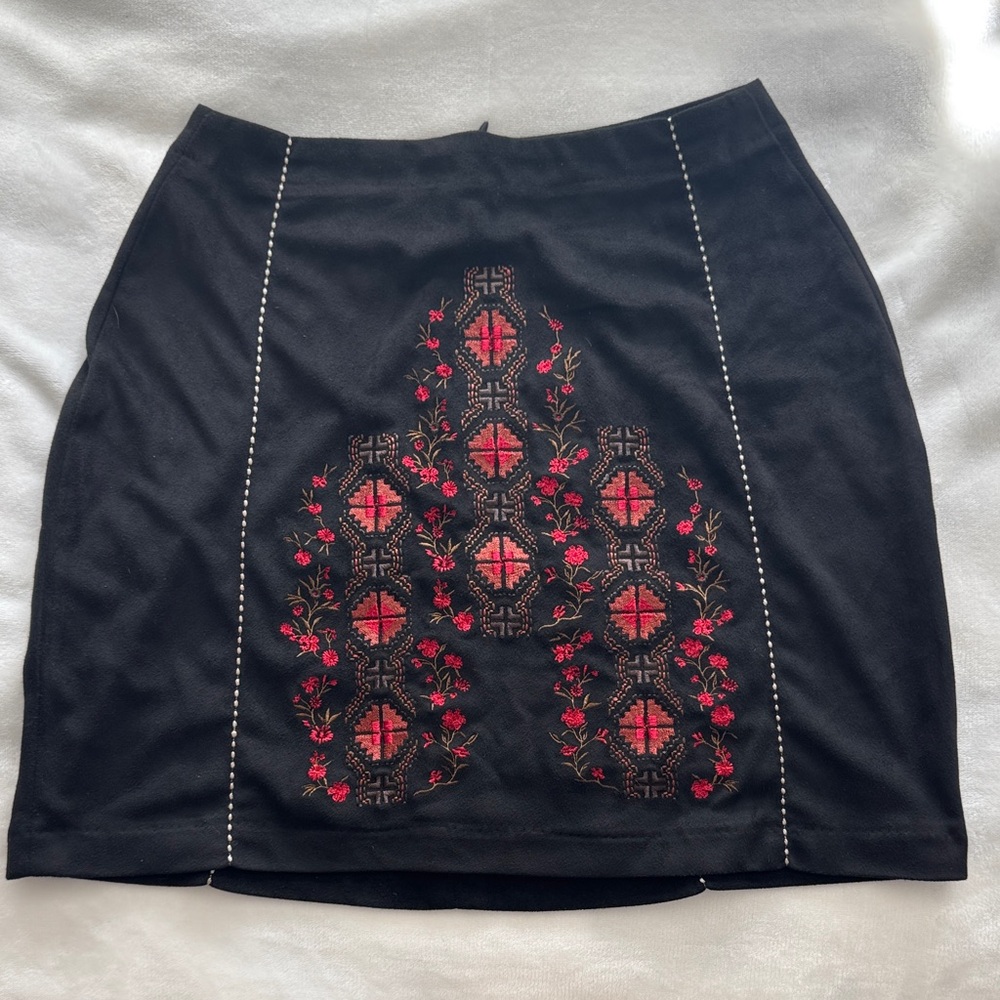 Shyanne Black Skirt with Red Embroidery
